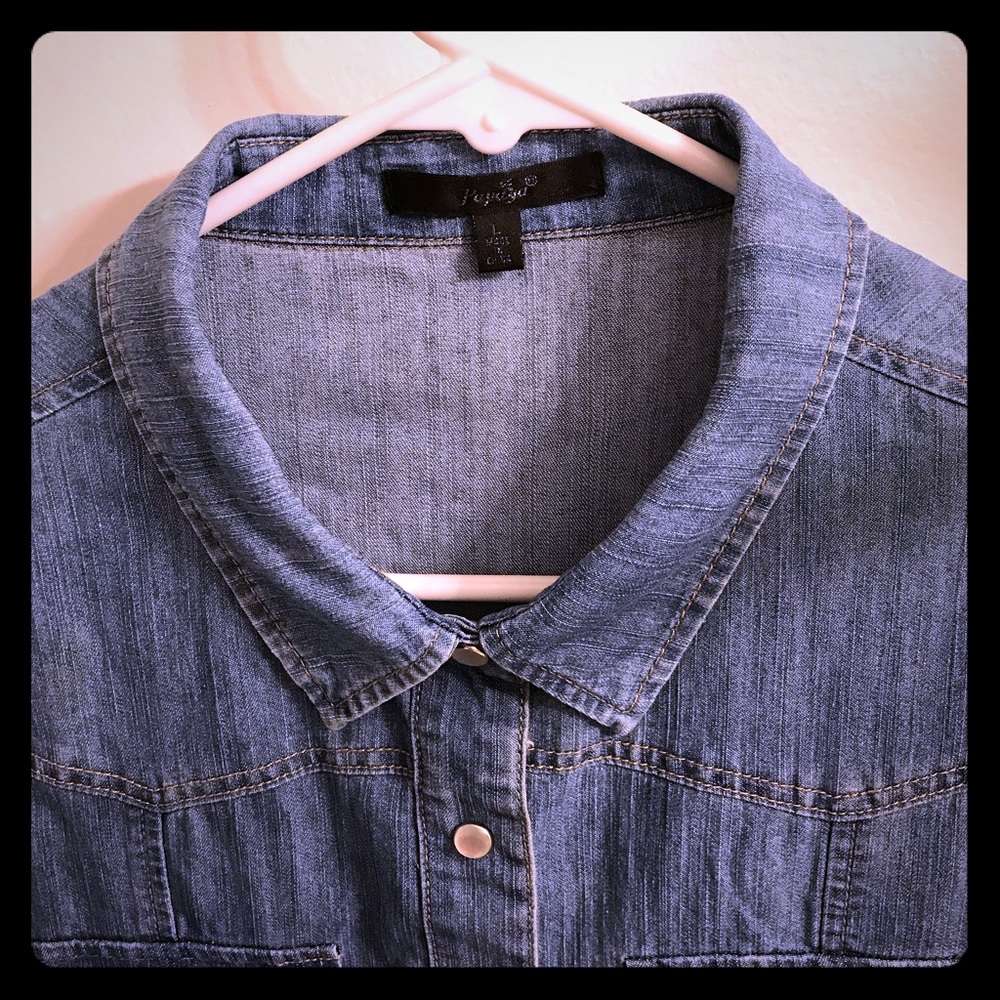 Woman’s blouse